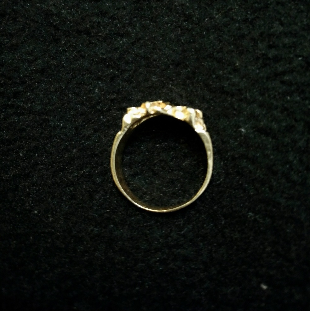 14k Solid Gold Ring - image 3